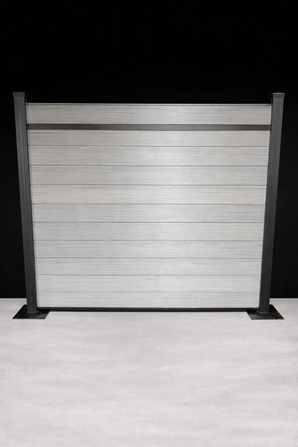 Full Privacy (accent rail), 6ft, Medium Grey, Black Aluminum